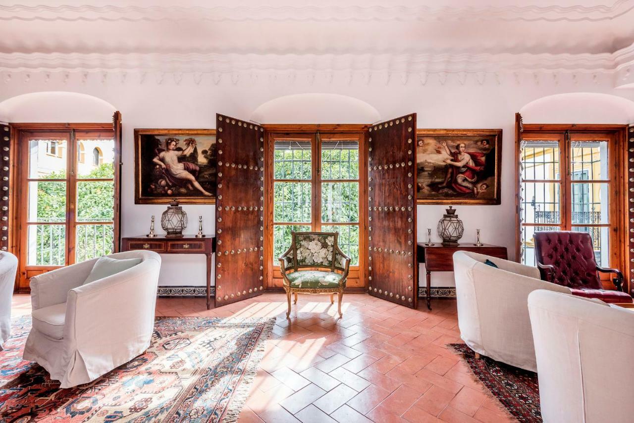 Villa Elvira, Exclusive Pool And Gardens In The Heart Of Sevilla ภายนอก รูปภาพ