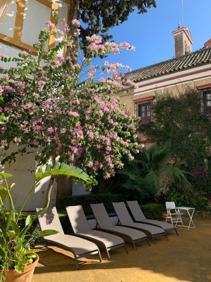 Villa Elvira, Exclusive Pool And Gardens In The Heart Of Sevilla ภายนอก รูปภาพ