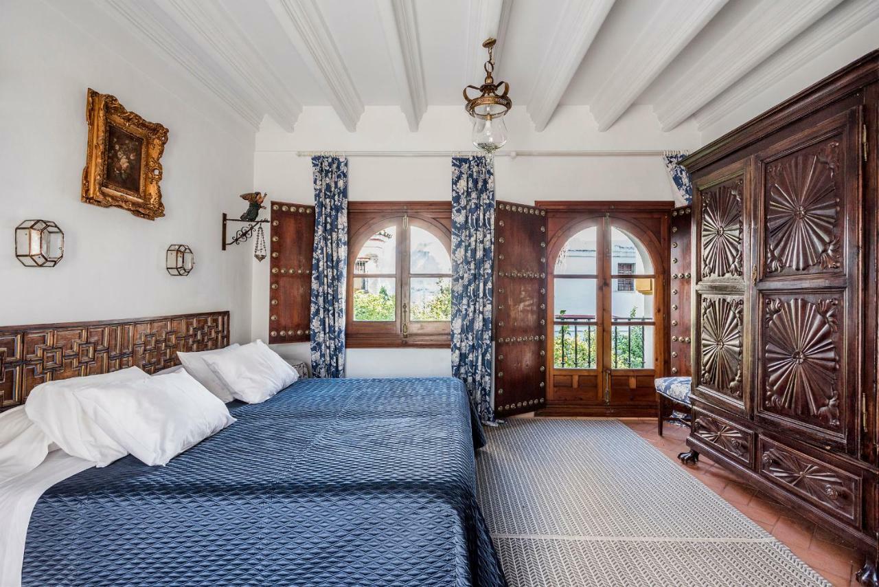 Villa Elvira, Exclusive Pool And Gardens In The Heart Of Sevilla ภายนอก รูปภาพ