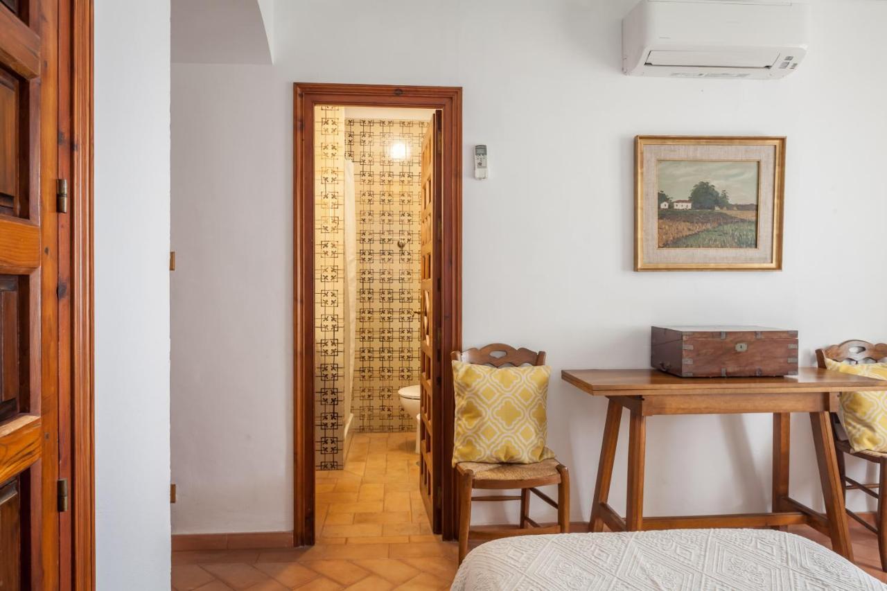 Villa Elvira, Exclusive Pool And Gardens In The Heart Of Sevilla ภายนอก รูปภาพ