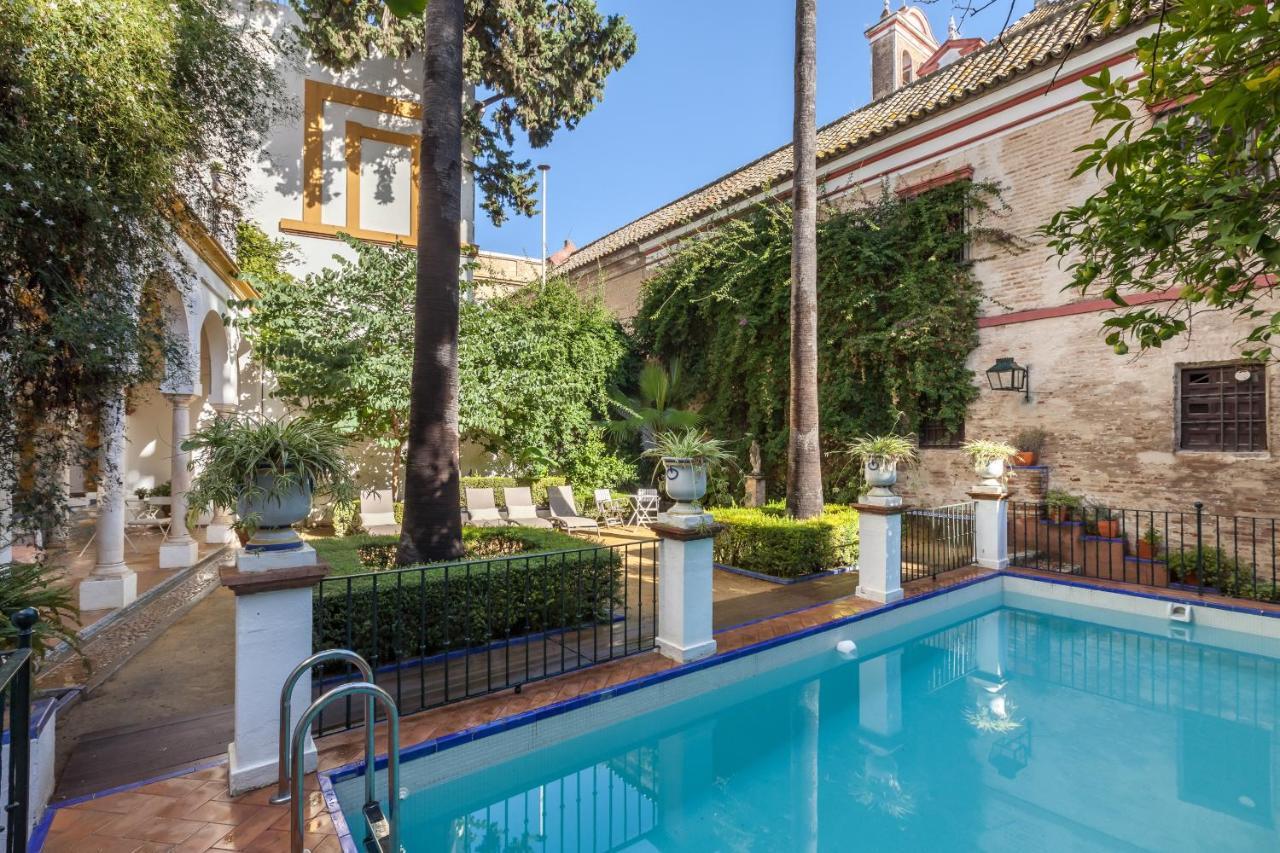 Villa Elvira, Exclusive Pool And Gardens In The Heart Of Sevilla ภายนอก รูปภาพ