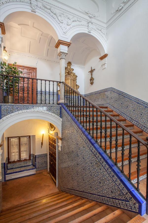 Villa Elvira, Exclusive Pool And Gardens In The Heart Of Sevilla ภายนอก รูปภาพ