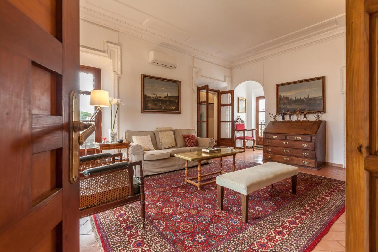 Villa Elvira, Exclusive Pool And Gardens In The Heart Of Sevilla ภายนอก รูปภาพ