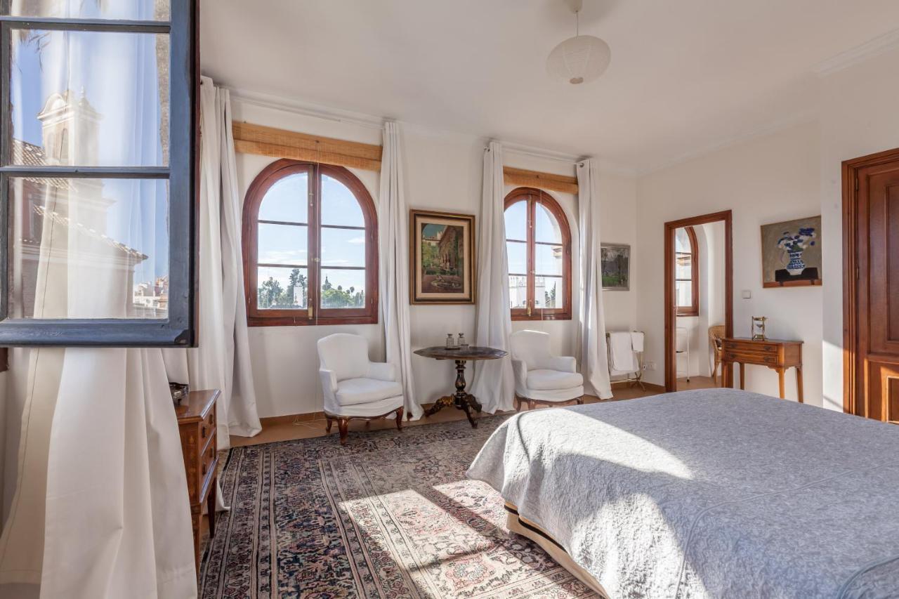 Villa Elvira, Exclusive Pool And Gardens In The Heart Of Sevilla ภายนอก รูปภาพ